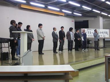 090425_003 090425_003