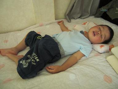 090523_001 090523_001