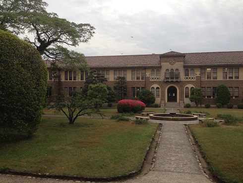 150511 中庭 (1) 150511 中庭 (1)