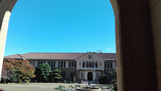 151127 中庭 (2) 151127 中庭 (2)