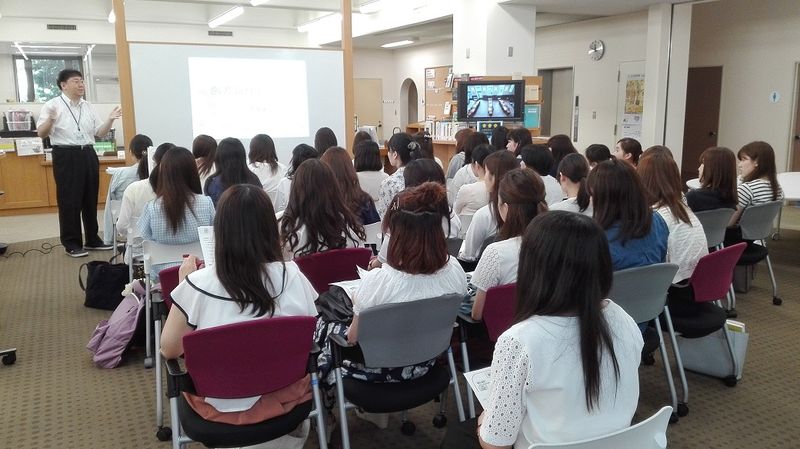 160527 基礎ゼミ図書館ガイダンス (2) 160527 基礎ゼミ図書館ガイダンス (2)