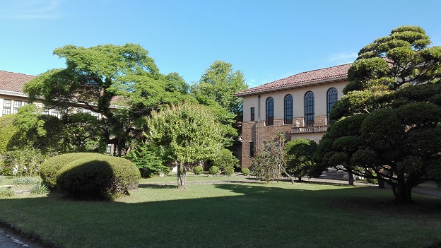 160604 中庭 (2) 160604 中庭 (2)