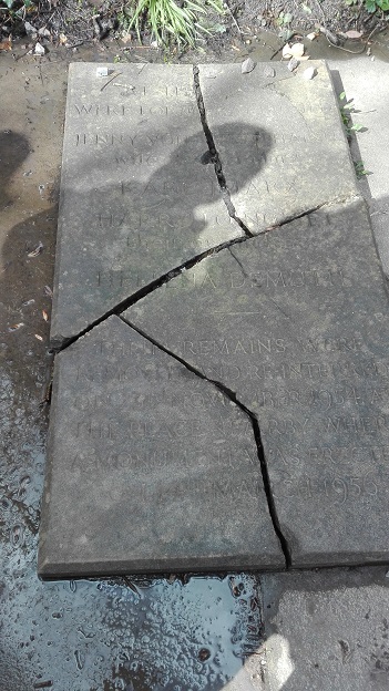 160328 イギリス3日目・マルクスの墓 (38) 160328 イギリス3日目・マルクスの墓 (38)