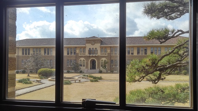 190214 大学中庭 (1) 190214 大学中庭 (1)