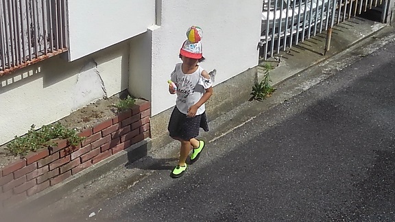 190812 新参ズ・外で水鉄砲 (14) 190812 新参ズ・外で水鉄砲 (14)