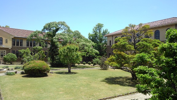 190522 大学中庭 (4) 190522 大学中庭 (4)
