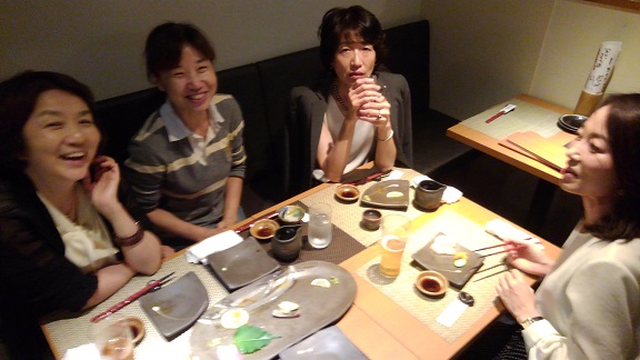 190611 中庭・平井先生 (2) 190611 中庭・平井先生 (2)