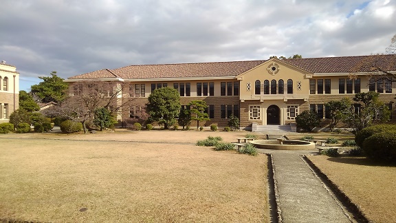 200110 大学 (2) 200110 大学 (2)