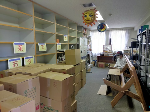 220303 研究室 (2) 220303 研究室 (2)