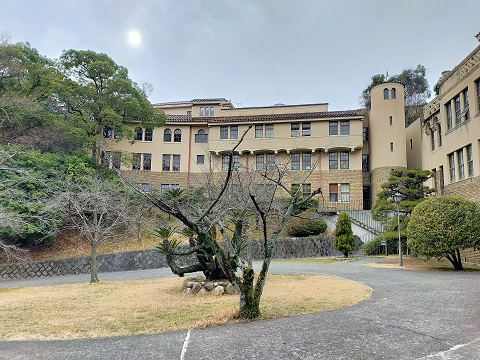 220304 大学 (3) 220304 大学 (3)