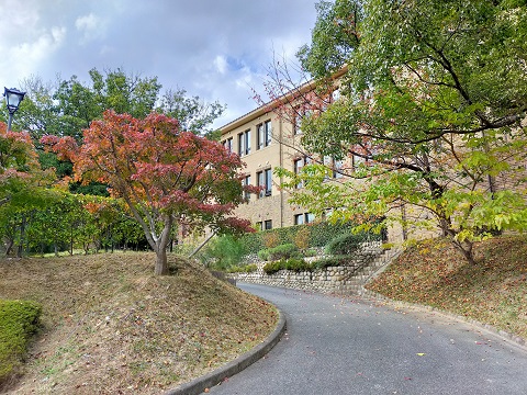 211120 大学 (3) 211120 大学 (3)