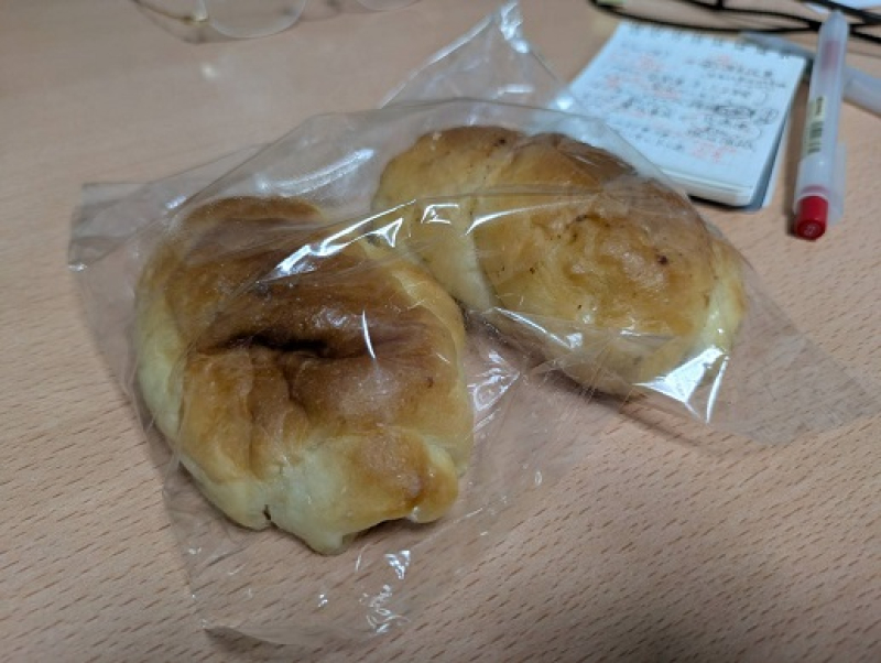 250731 もらったパン (1) 250731 もらったパン (1)